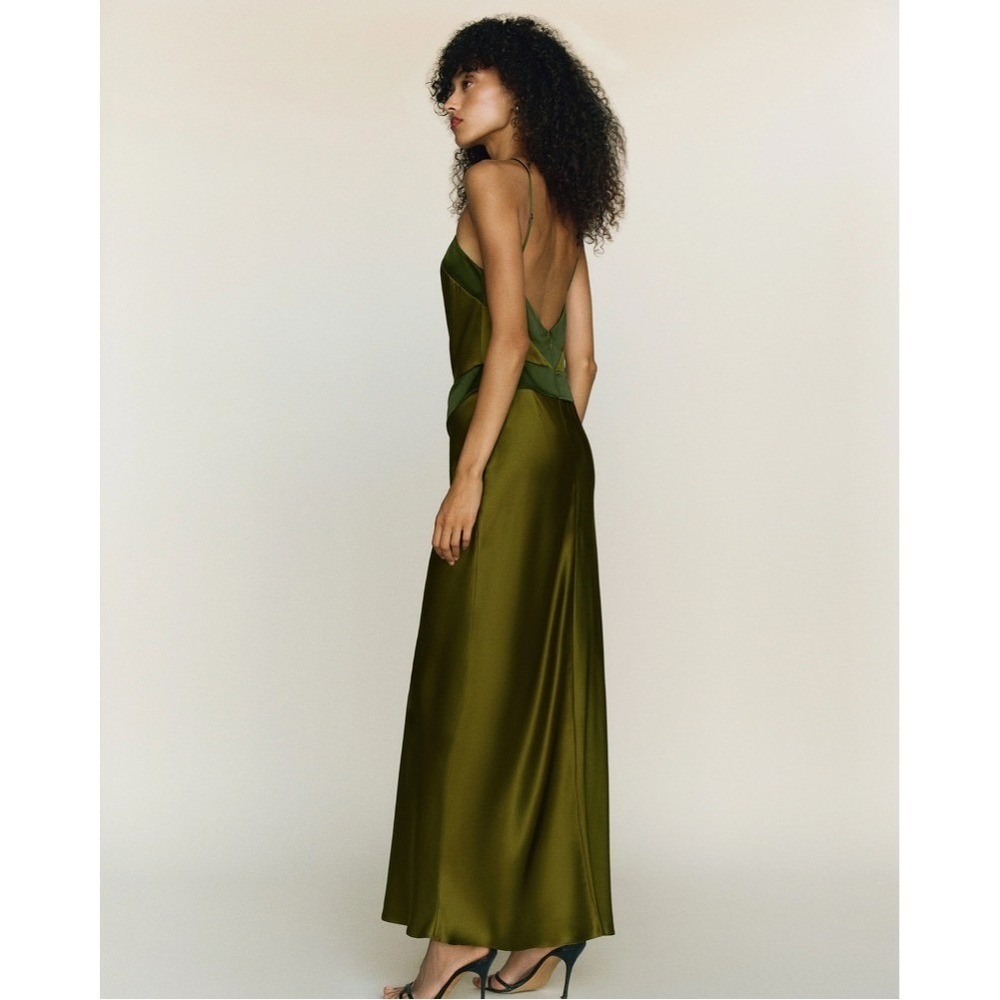New NWT Reformation Jillian Silk Pear Sz 4 - Picture 3 of 8